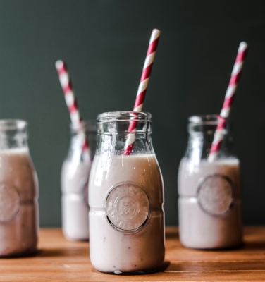 milkshakes with striped straws | financialtherapysolutions.com