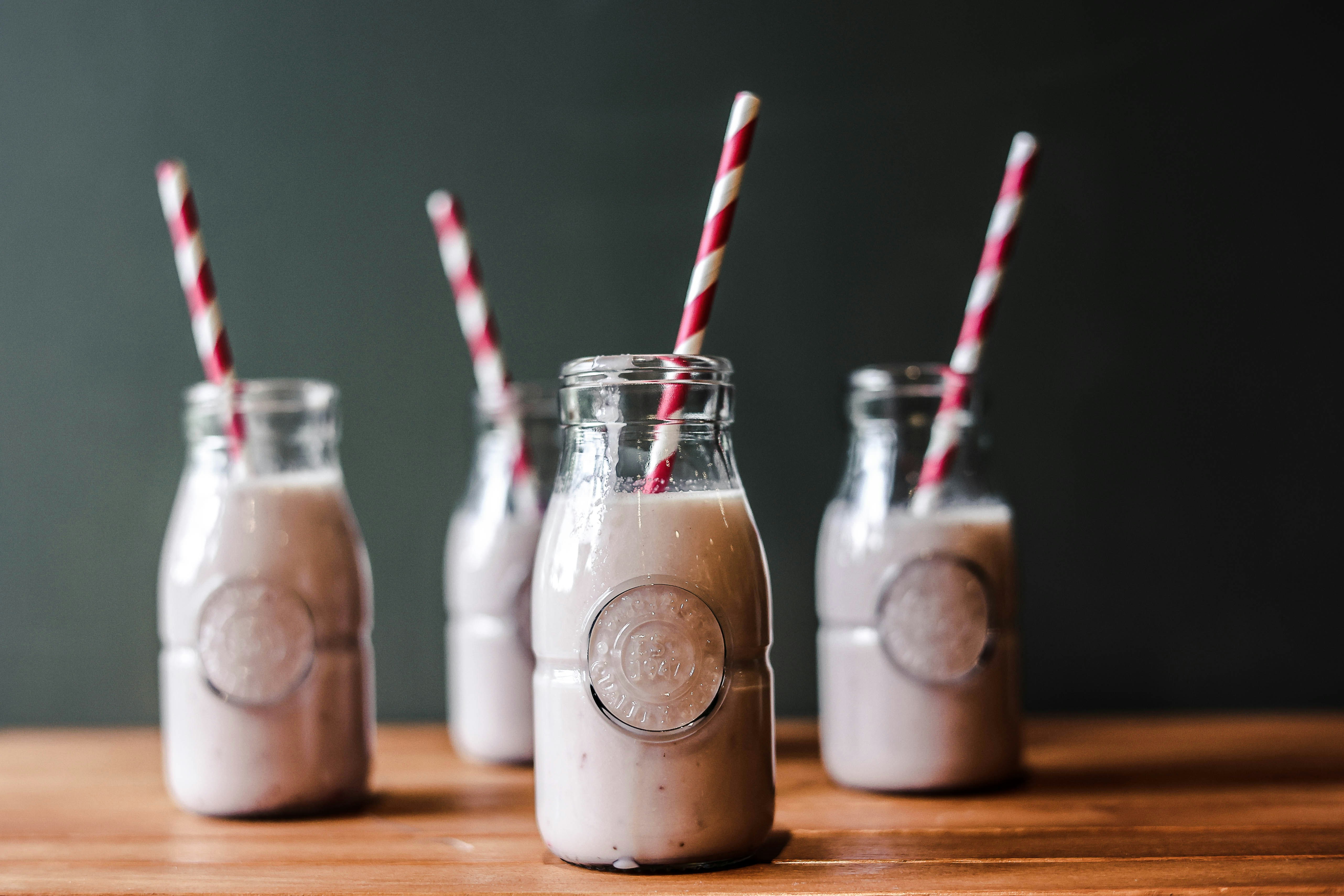 milkshakes with striped straws | financialtherapysolutions.com